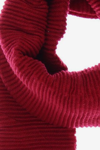 COMMA Scarf & Wrap in One size in Red