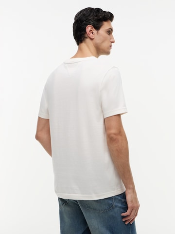 TOMMY HILFIGER Shirt in White