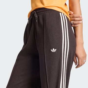 Loosefit Pantalon ADIDAS ORIGINALS en marron