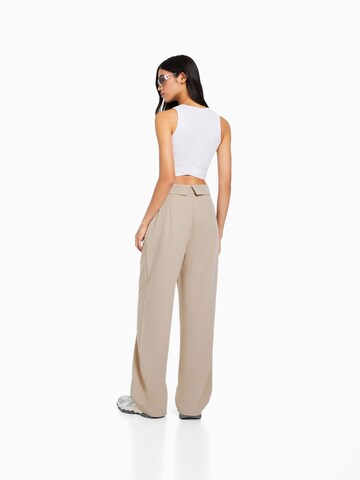 Bershka Wide leg Pleat-Front Pants in Beige