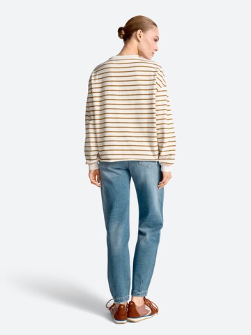 Bluză de molton de la Rich & Royal pe maro