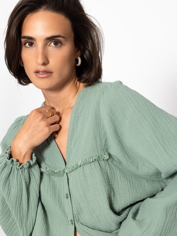 SASSYCLASSY Blouse in Green