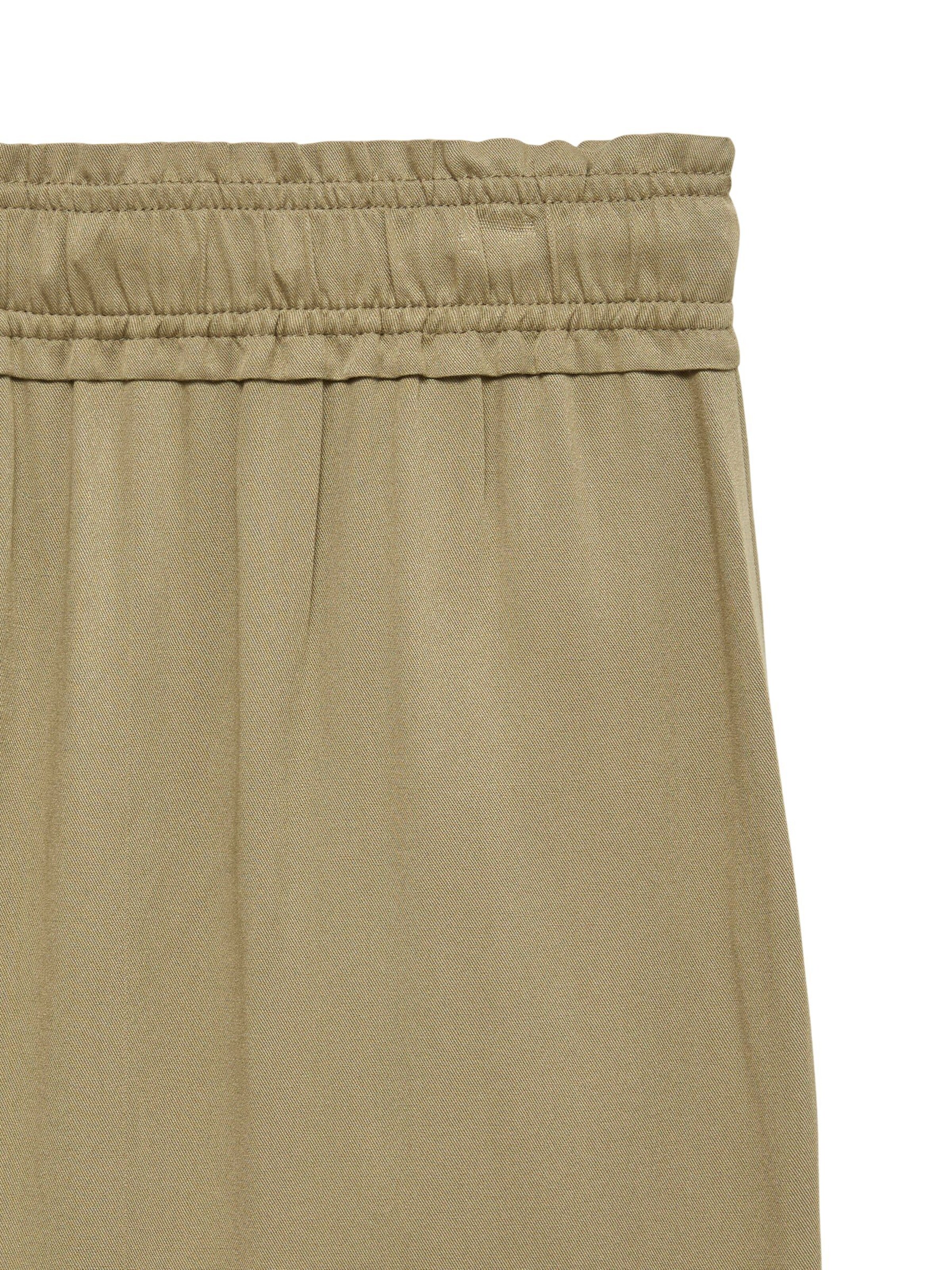 VERO MODA Regular Trousers in Green