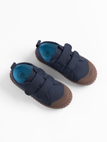 Sneaker de la Cool Club pe albastru