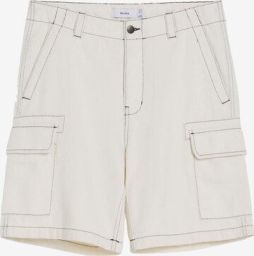 Bershka Loosefit Shorts in Beige: predná strana