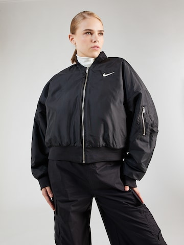 Nike Sportswear Φθινοπωρινό και ανοιξιάτικο μπουφάν σε μαύρο: μπροστά