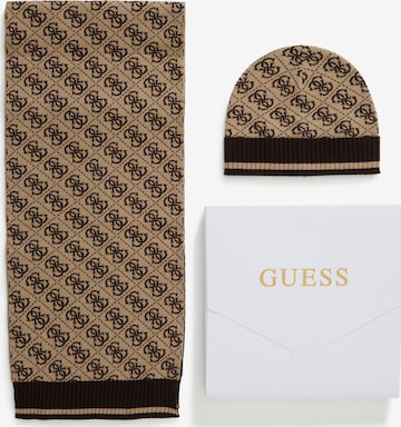 GUESS Шапка в бежово: отпред