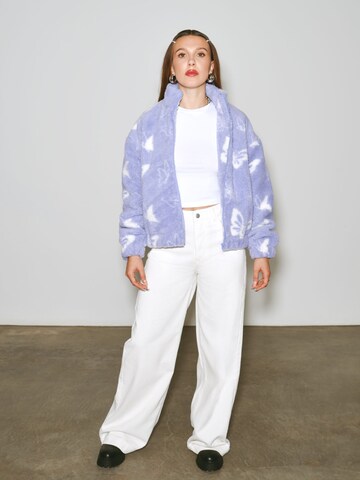 purpurinė florence by mills exclusive for ABOUT YOU Flisinis džemperis 'Lazy River': priekis
