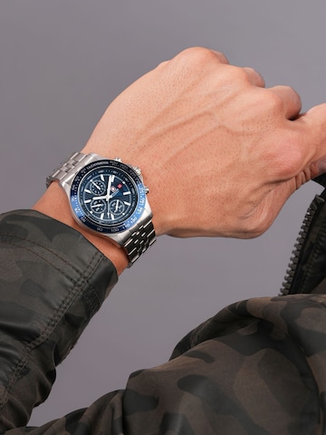 SWISS MILITARY HANOWA Analoog horloge 'Watchman' in Zilver: voorkant