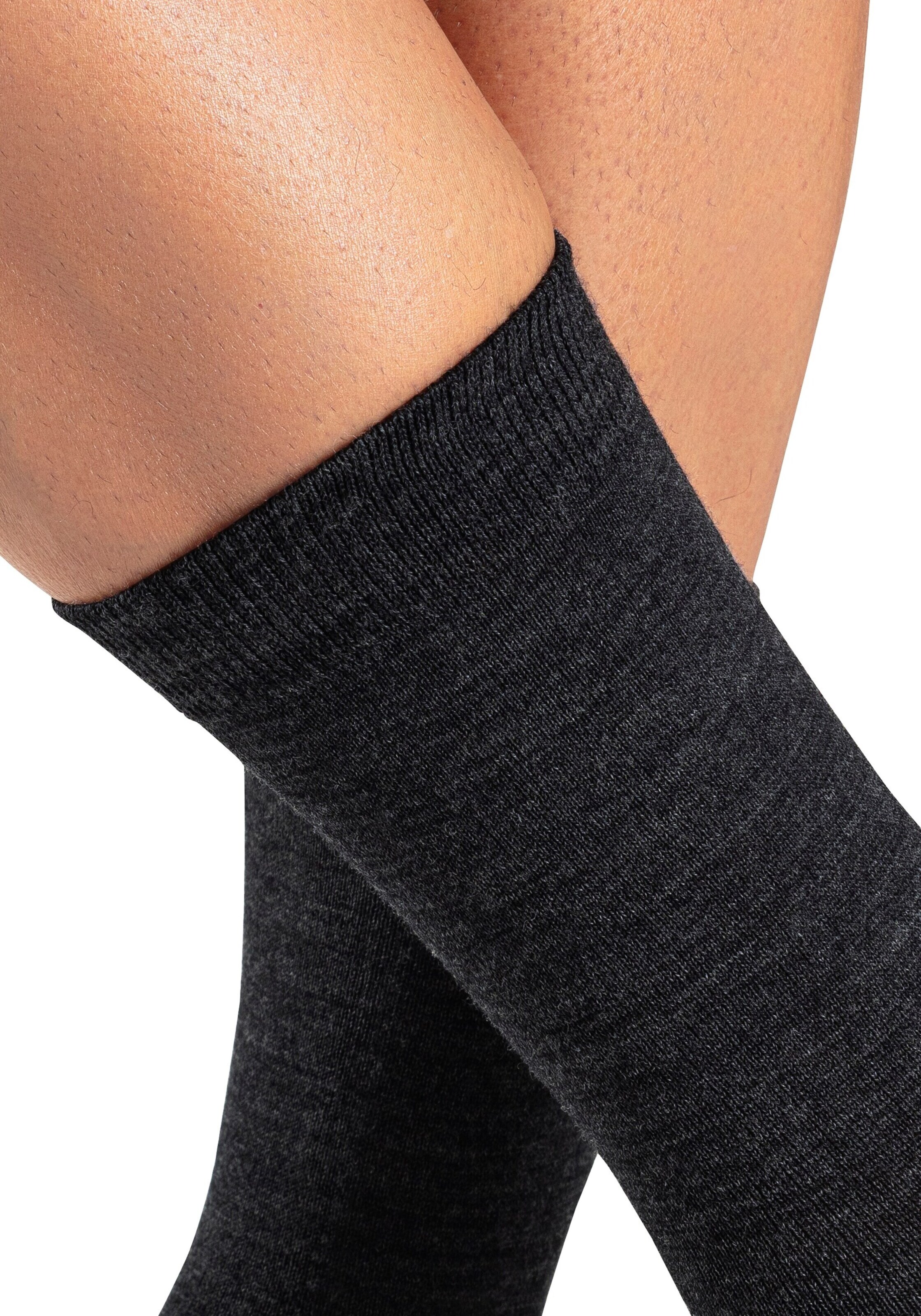 BENCH Socken in Grau