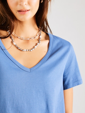 Tricou de la GAP pe albastru