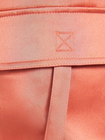 Bershka Ozke Kargo hlače | oranžna barva