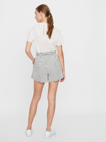 VERO MODA Loosefit Bandplooibroek 'VMHeli' in Wit