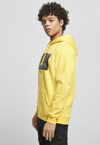 Sweat-shirt 'Pray' Mister Tee en jaune