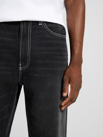 Bershka Loosefit Jeans in Schwarz