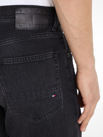 TOMMY HILFIGER Regular Jeans 'Mercer' in Black