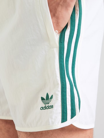 regular Pantaloni 'Adicolor Classics Sprinter' di ADIDAS ORIGINALS in bianco