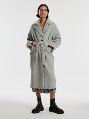 EDITED Between-Seasons Coat 'Santo' in Grey