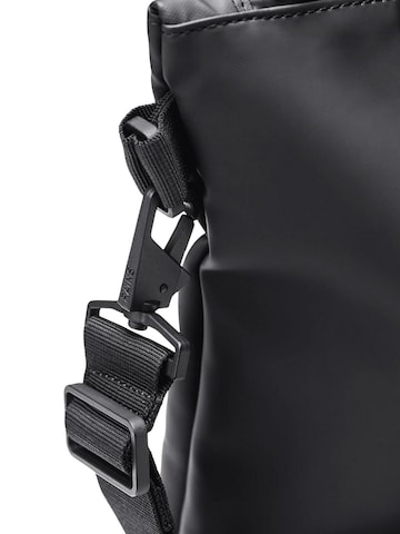 Borsa a spalla di RAINS in nero