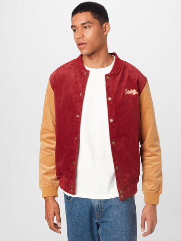 IriedailyPrijelazna jakna 'Corvin' - crvena boja: prednji dio