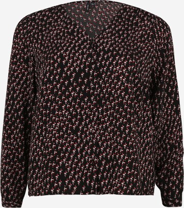 Vero Moda Curve - Blusa en negro: frente