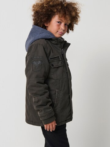 KOROSHI - Chaqueta de entretiempo en verde