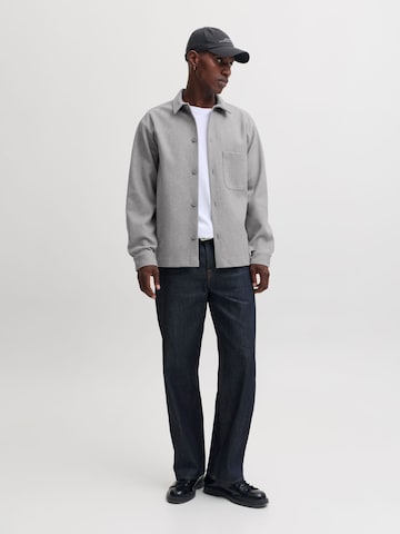 JACK & JONESRegular Fit Prijelazna jakna 'JJERegent' - siva boja