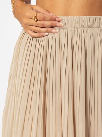 SASSYCLASSY Rock‌ in Beige