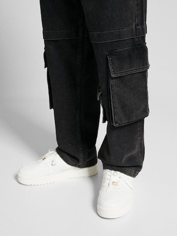 Bershka Loosefit Jeans in Schwarz