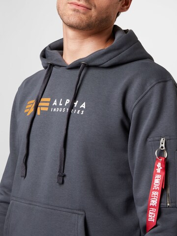 ALPHA INDUSTRIES Collegepaita värissä harmaa