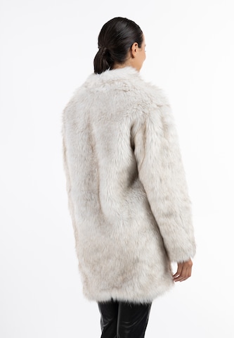 faina Winter Coat in White