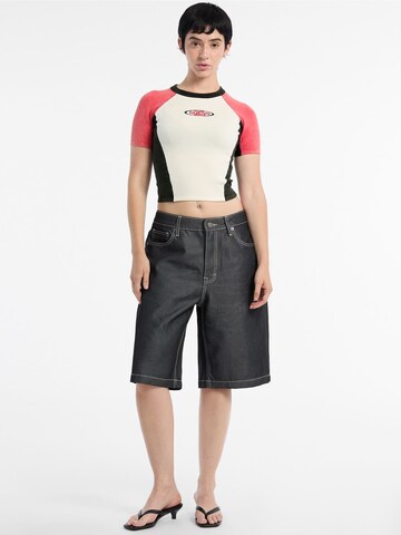 GUESS Sweater in Red