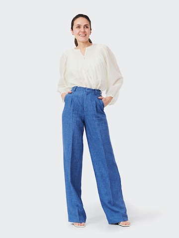 Flared Pantaloni con pieghe 'Marlene 7693' di W. Wegener in blu: frontale
