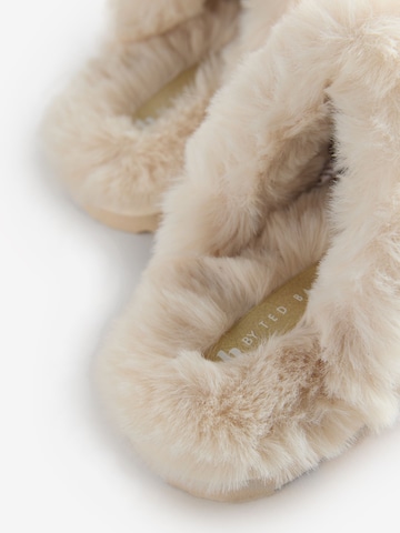 Pantoufle B by Ted Baker en beige