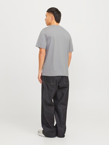 JACK & JONES Tričko – šedá