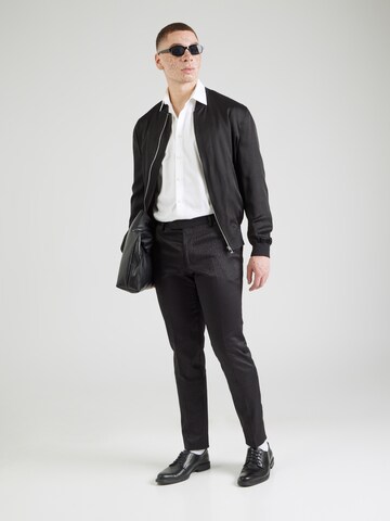 Regular Pantaloni eleganți 'ROAD' de la Karl Lagerfeld pe negru