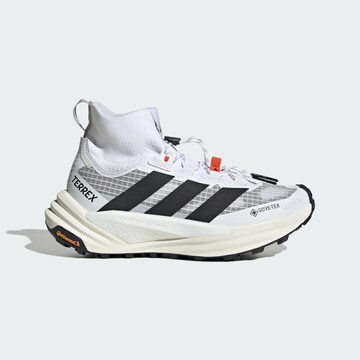 ADIDAS TERREX - Zapatos bajos 'Freehiker 3 Ultra' en blanco