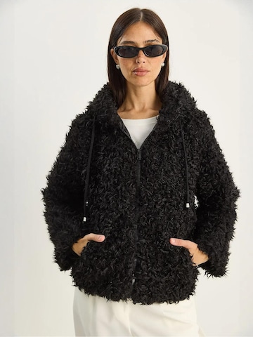 Giacca di mezza stagione di Bianco Lucci in nero: frontale