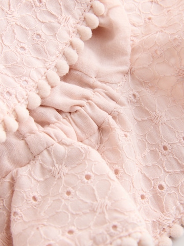 Next Hoed in Roze