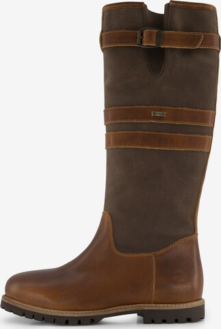 Travelin Boots in Brown: front