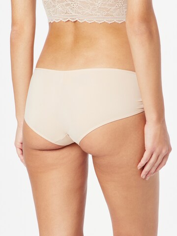 Panty 'Covering' di Chantelle in beige