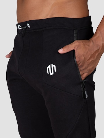 MOROTAI Skinny Sports trousers in Black