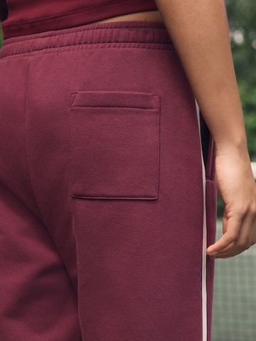 SELF Loose fit Trousers in Red