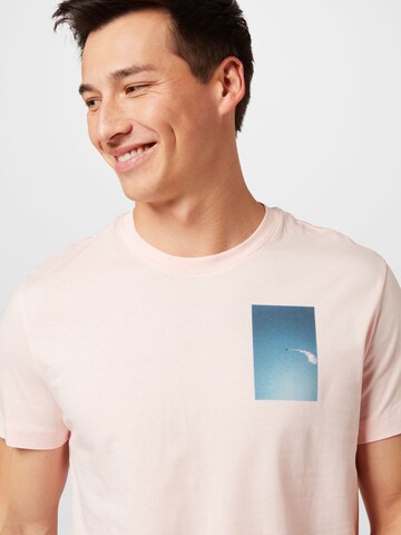 WESTMARK LONDON T-Shirt 'Malone Fly' in Pink