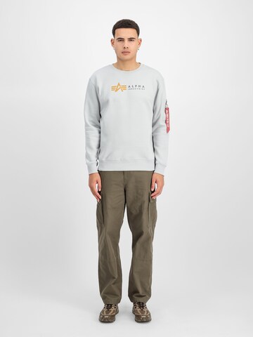 ALPHA INDUSTRIES Sweatshirt 'Alpha'‌‌‌‌‌‌ in Grau