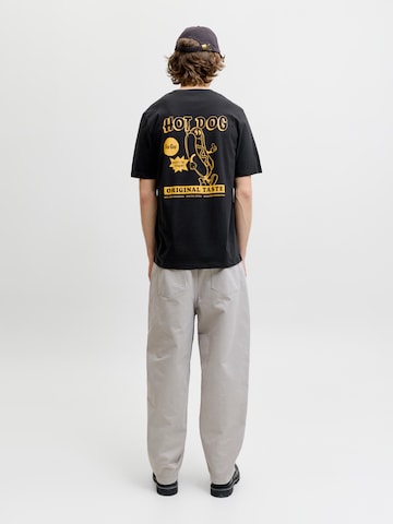 T-Shirt 'JJBrewy' JACK & JONES en noir : devant