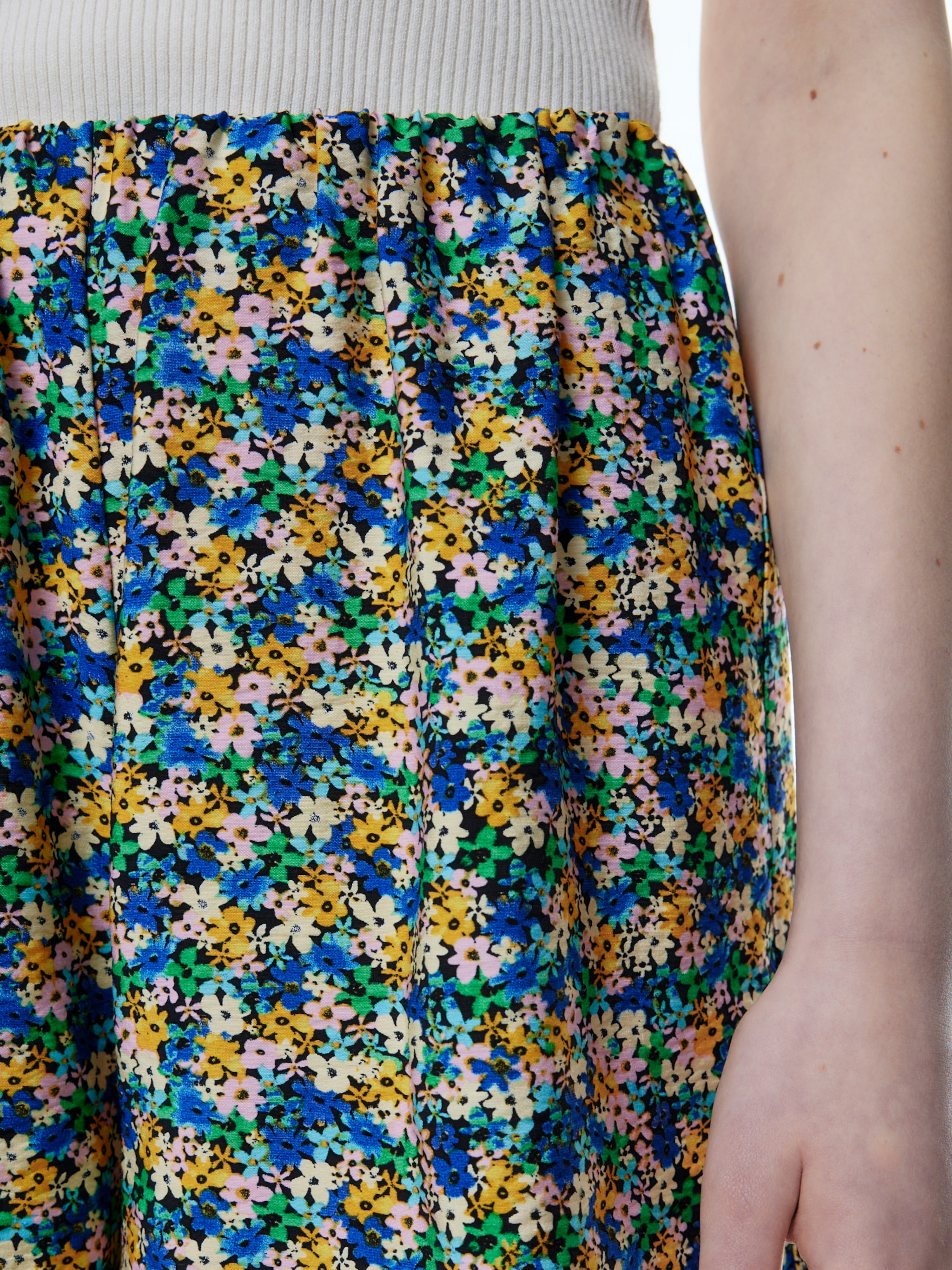 EDITED Produkte Shorts 'Emelie' royalblau