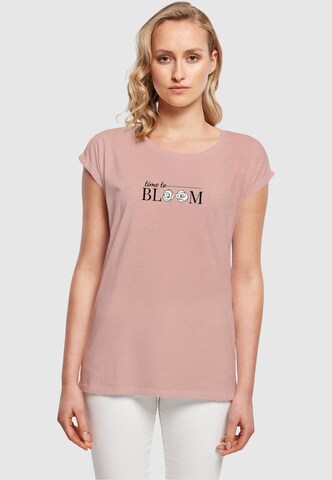 Merchcode Shirt 'Time to bloom' in Pink: front