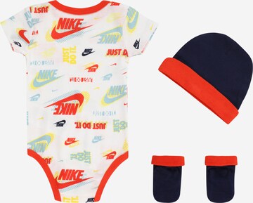 Nike Sportswear Set 'ACTIVE JOY' in Wit