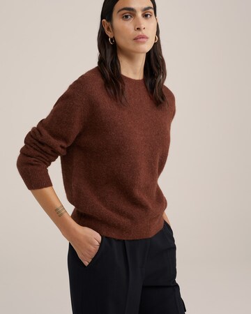 Pull-over WE Studio en marron : devant
